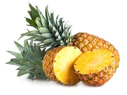 Jugo de piña en vaso